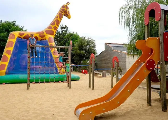 Mobil Confort - Piscine - 4 Personnes - - Ile D'oléron * La Cotinière